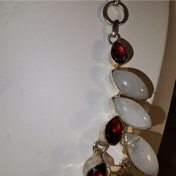 Elegant Silver White and Red Stones Statement Necklace - Picture 5 of 6